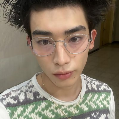 bleufolk's profile picture. A empatia é o abraço silencioso que acolhe sem precisar de palavras. 🤍