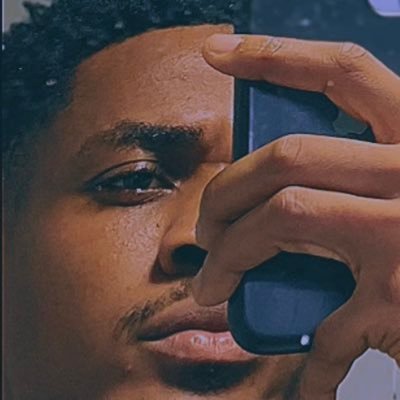 Its____tm's profile picture. GENERAL OVERSEER OF SWEET LIFE, TOURIST🐻,TRADER🐄📊📉, PLAYING AROUND WITH GRID/FLEXBOX, GOD-WORSHIPPER. IG@huwamustafar