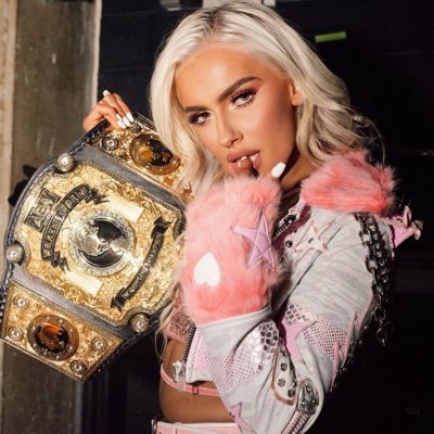 LivsGlamour's profile picture. They/she || Fan account ||