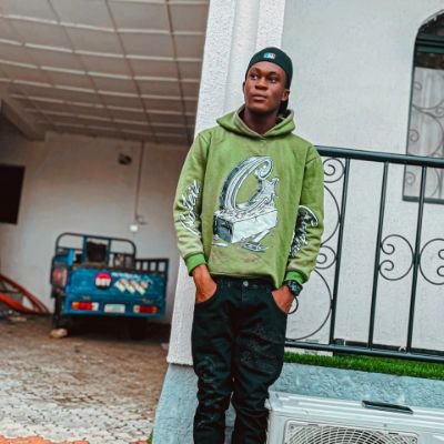 Samsonemife's profile picture. I'm Samson emife courteous I'm also a basketballer