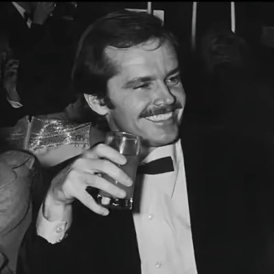 slom_141's profile picture. انت برشلوني ؟ انت في الطريق المستقيم كروياً♥️