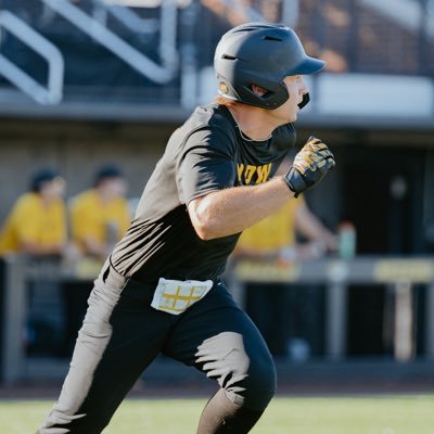 leo_humbert18's profile picture. @Mizzoubaseball