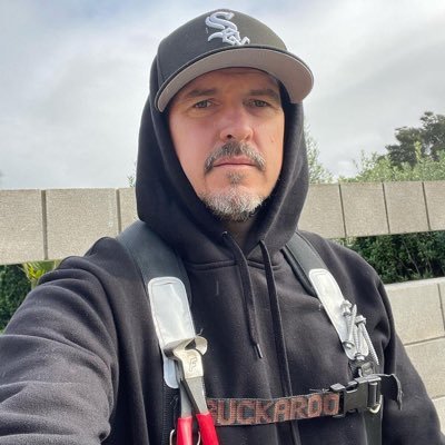 PaalaiNiko's profile picture. Passionate furniture designer, guided by faith and the fear of God. A single soul creating beauty with purpose.🪞🛋️🖼️