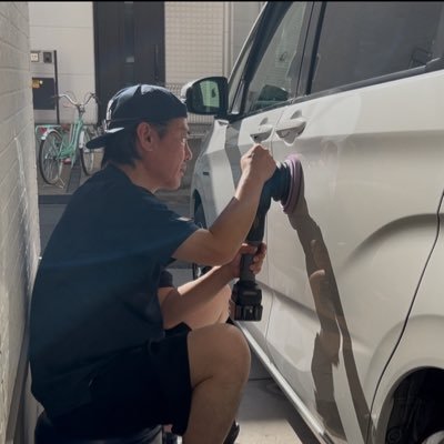 TakeruSenshamin's profile picture. YouTube【我流洗車備忘録】やってます🎥リンクから飛べますので覗いて見て下さい😉イタリアの老舗・MAFRA社の Labo CosmeticaやMANIAC LINEなどを愛用中✨ 「自分が気に入ったアイテムで楽しく洗って満足できれば、それが正解！」 というスタンスです🫡勝手にKYOTODETAIL推してますw