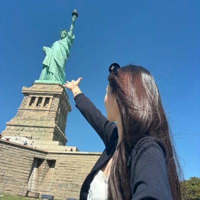 DaisyDuchess20's profile picture. Nature is my therapy 🌿