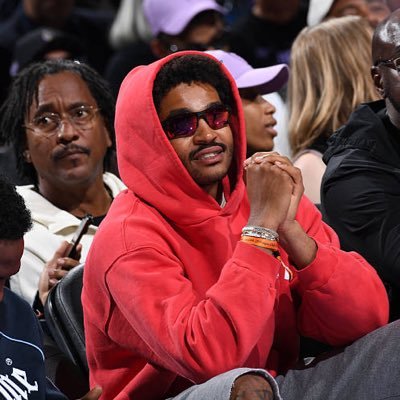 wenotpure's profile picture. #DEO til i bleed out. #Pelicans