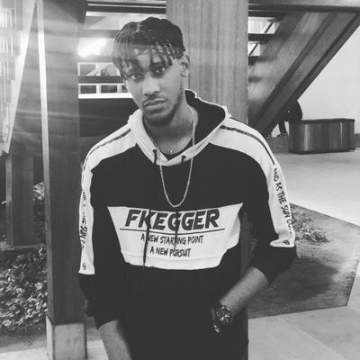 tytymayne_'s profile picture. I identify as Micheal Jackson. Pronouns: He/ Hee Occasional Shit poster. I'm a lot nicer in person, twitter is just cruise. 🖤🧡