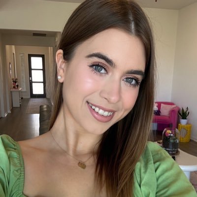 RoseK85464's profile picture. ❤️❤️