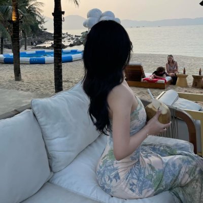 FairyWhisper6's profile picture. Finding beauty in little things, chasing sunsets, making memories 📸