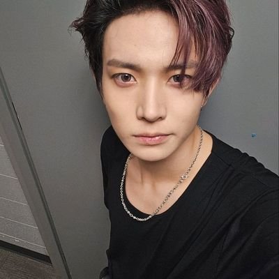kwoojinlouf's profile picture. 