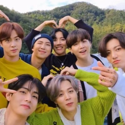 29 OT7 4 LIFE😍 #BTSArmy #AROHA 1/5 of the @bangtanbetches 💜