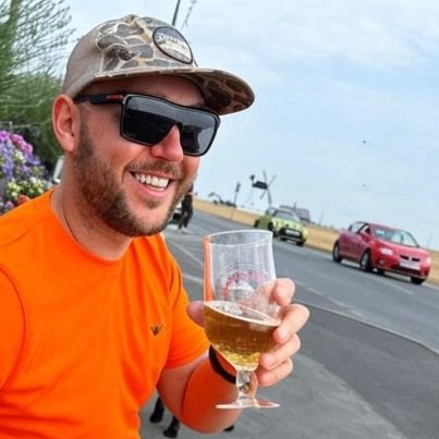 MysticalNFTMan's profile picture. crypto | 🚀
memes | 🐸
Enlightenment | 🔮