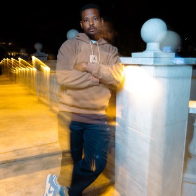 lowkeykinglewis's profile picture. 