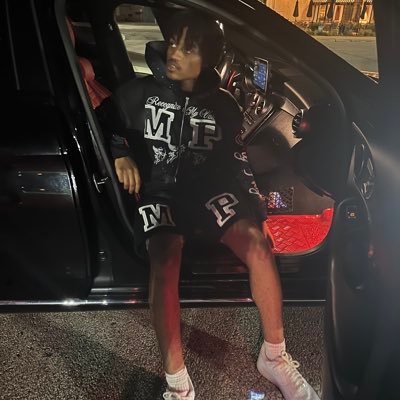 Sarzzio's profile picture. | Goin to get what I prayed for | If I gave up today I let world turn my W into \|/ @NLMBMovement https://t.co/pfNezXIEYv