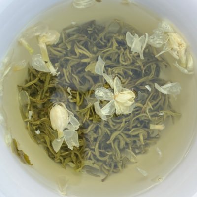 corn___silk's profile picture. Eileen Chang enthusiast and secondhand silk addict