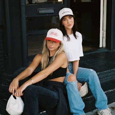 SophieInStyle's profile picture. Ocean breeze & yacht days ✦ Sunsets in silk & champagne ✦ Living life like it’s always golden hour