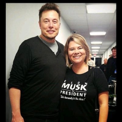 SMuskbridge's profile picture. SarahThompson | Official fan outreach for Elon Musk | Connecting Elon Musk fans with his vision. Not Elon or affiliated. DM for collabs. #FanConnect #TechVision