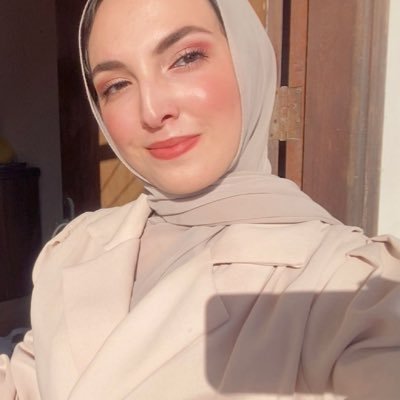 rola_saqallah's profile picture. Maybe in another life..