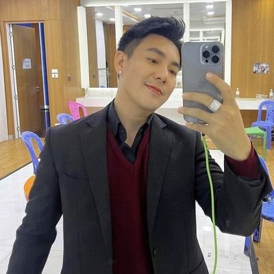 sunnysok6474ii's profile picture. I am a actor I am from Cambodia I love to make friends I have a kids 1 🥰🥰