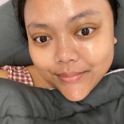 maria_kandela's profile picture. I was told when I get older all my fears would shrink, but now I’m insecure and I care what people think.