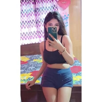 mdtamim444827's profile picture. জীবনে অনেক কিছুই হারালাম...!!
তার মধ্যে সবচেয়ে পছন্দের মানুষ ছিলে তুমি...!!
যদিও গল্পটা ছিল অল্প তবুও তোমাকে মনে রাখবো মৃত্যুর আগ পর্যন্ত...!!😊😊