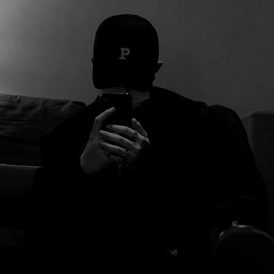 newkhasteh's profile picture. 