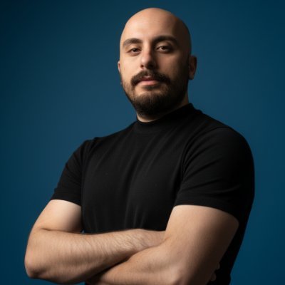 ozeydesign's profile picture. Creative Director - Product Designer 🧑‍🎨 @ https://t.co/vizPJ5EeAr