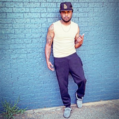 2koolTreyy31's profile picture. #1of1 #Goldenchild 🫡 #318 #Mrgetabag💰 I’m up right now check the score 🏆🏋🏾