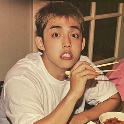 everywonuu_u's profile picture. 