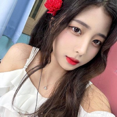 Violet_C_Flare's profile picture. 