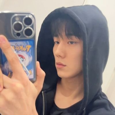 Jshwuag_'s profile picture. Peaceful living with SZA