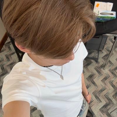 donghwat's profile picture. Find me on @Dohubn.