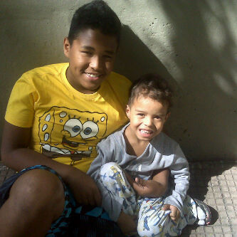 GeornelAlexande's profile picture. Que levante la mano el que no confie en nadie, y si nadie la levanta pues la subo yo *music* \o/