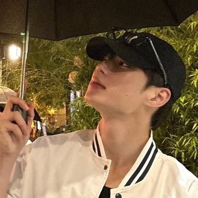 junseowrap's profile picture. 
