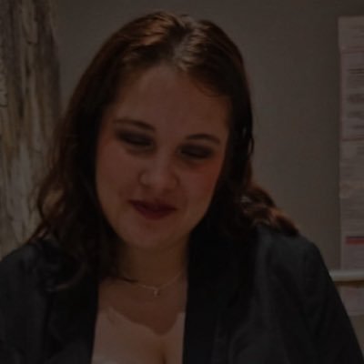 emiliemhr's profile picture. This girl just met Danielle Campbell.