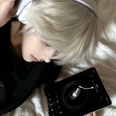 SukiT2114's profile picture. 