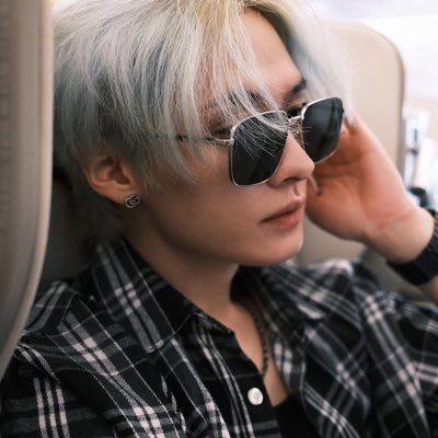 skz_leeknou's profile picture. Written in English. Stray Kids’ dance racha.