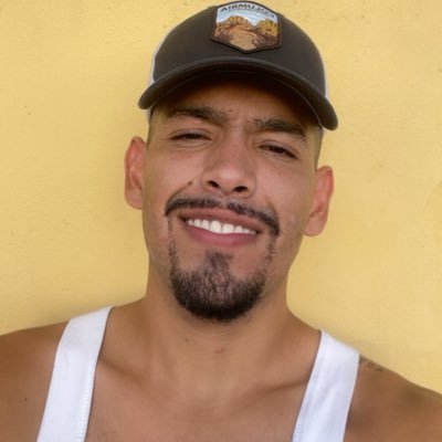 hairytop_miami's profile picture. Latino Top in Miami, for Fun page aquí el porno que me gusta, gente real nada actuado.🔥