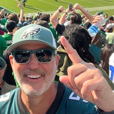 US Navy veteran USS Forrestal, Eagles season ticket holder. Been alive for Championships of the Flyers, Phillies, Sixers, and the Birds. Section 115. Yankees!