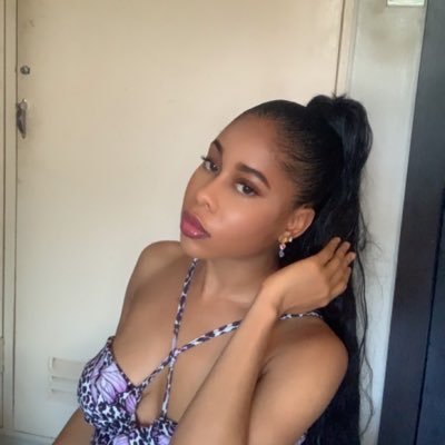 cheedeemah1's profile picture. 🦋Artist👩🏼‍🎨 🦋
🦋Model🦋