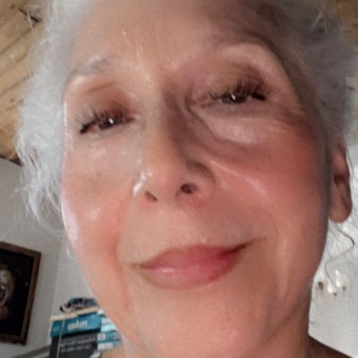 Lupe3vz's profile picture. 