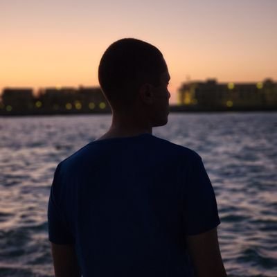 ali_king707's profile picture. How do you know the angel and the devil inside me aren't the same thing?

~  Rheumatologist in the making 💉👨‍⚕️
