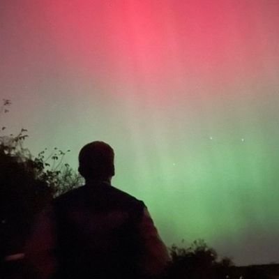 stllr_fx's profile picture. Captured light from the far away.