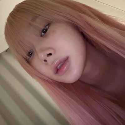 seoulqvely's profile picture. @PEEMWASU_ @THAIchayanon

| @NxNattakit |