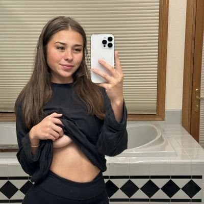 SusanTimi33844's profile picture. Respectful girl who loves gaming lol.... hoping to meet a man who is real and ready to be in a relationship.Someone who is genuine and ready to mingle 🌹♥️