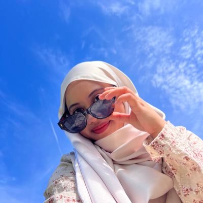 sarahxhmad's profile picture. living my best life 💎