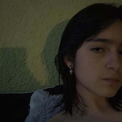 2_emi_8's profile picture. 