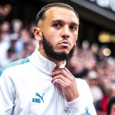 Arezki_Abbas_'s profile picture. Je n’ai rien à perdre en soi, vu qu’on emporte rien avec soi