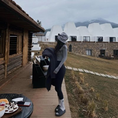 ylimeclark's profile picture. She believed she could, so she did❤️🏆