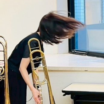 hrtowo's profile picture. トロンボーン吹いてる。ご飯はおかわりもう出来ない。 ｢後ろの橋を燃やせ！｣